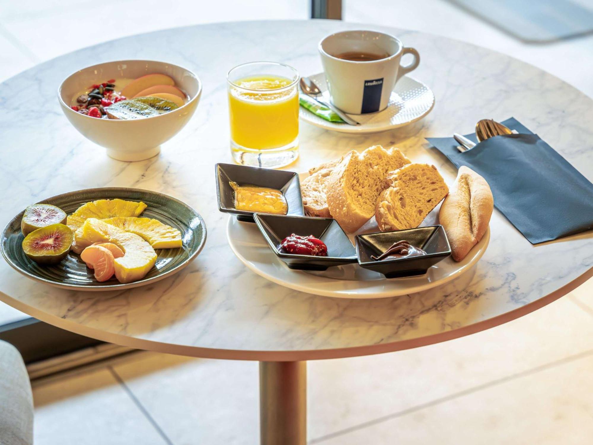 Mercure Avignon Gare Tgv Buitenkant foto